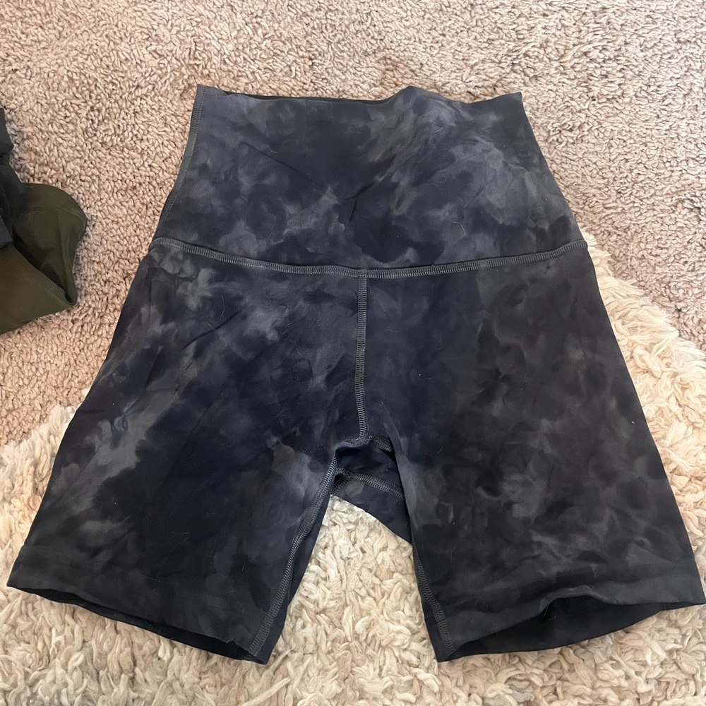 Lululemon high rise align short 6